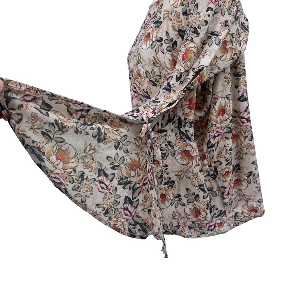 Liberty Love Women's Blouse 2XL Pink Floral Bell Split Sleeve Boho Feminine - Picture 3 of 11